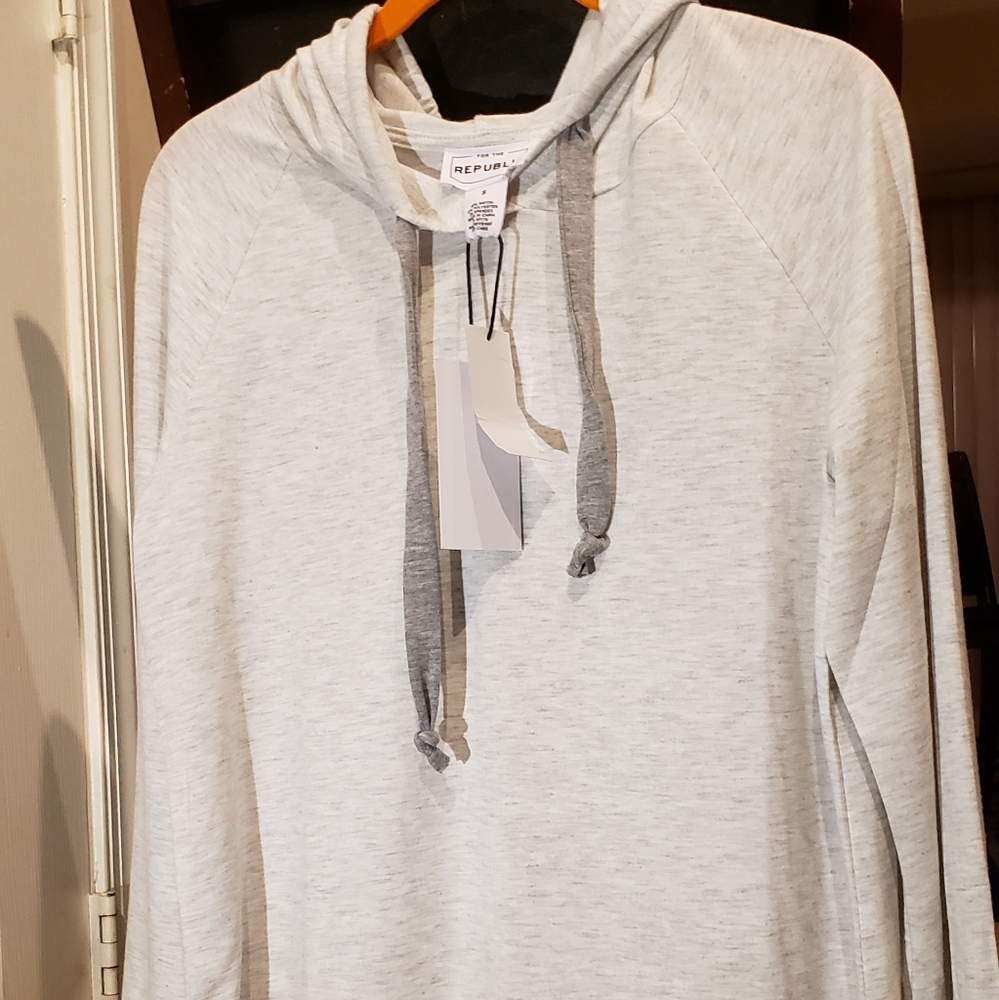 NWT Women's FOR THE REPUBLIC HOODED PULLOVER